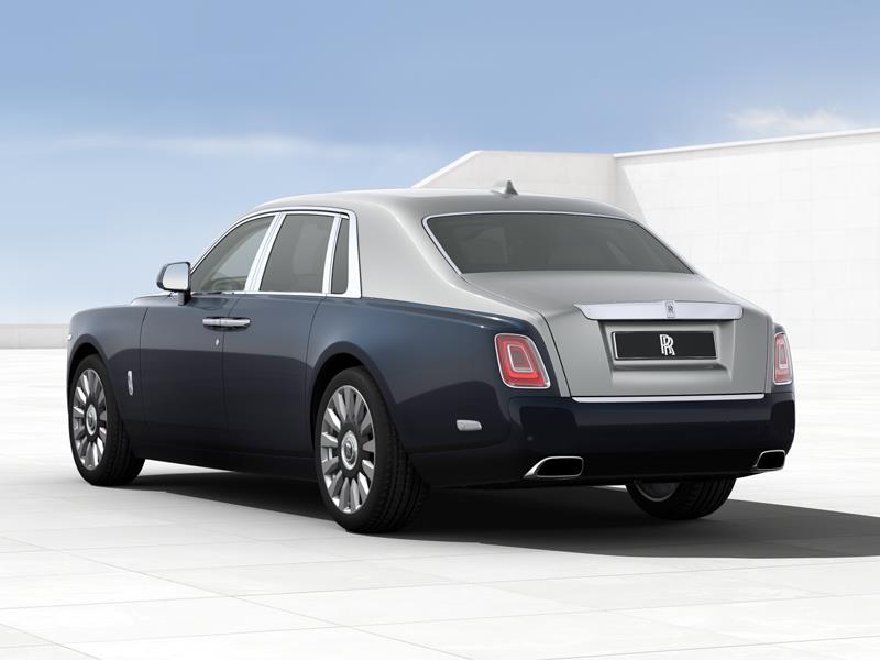 Rolls-Royce Phantom SWB  <br>Midnight Sapphire / Silver 