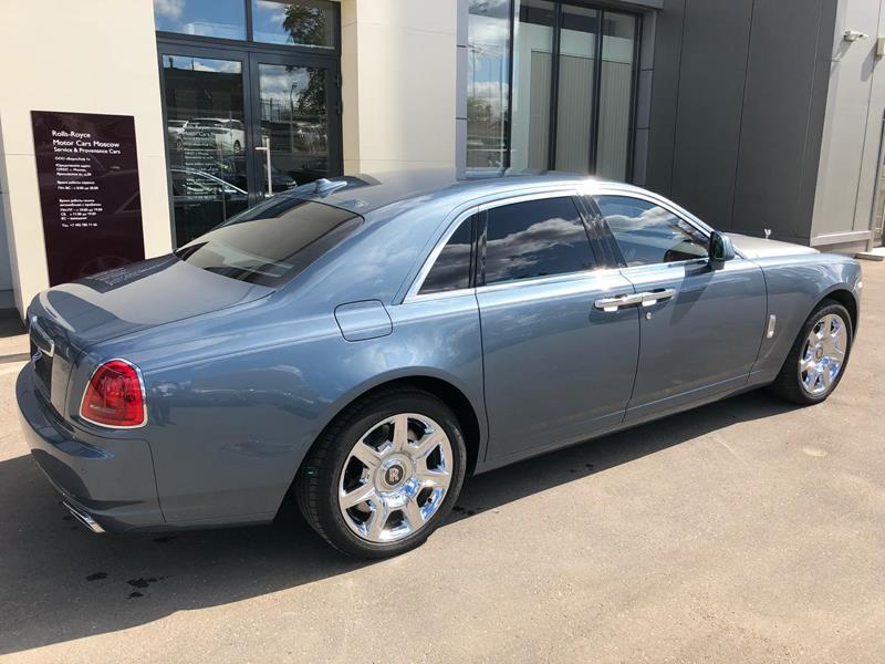 Rolls-Royce Ghost 2011 год <br>Lunar Blue 