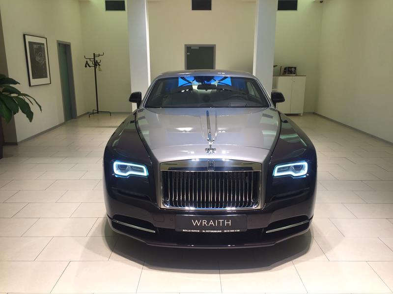 Rolls-Royce Wraith 2017 год <br>Smoky Quartz / Silver Sand 