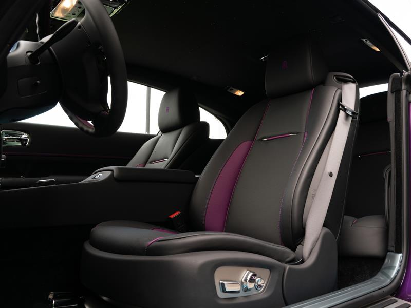 Rolls-Royce Wraith Black Badge - Специальная серия «Black & Bright»  <br>Bespoke Exterior Colour Twilight Purple 