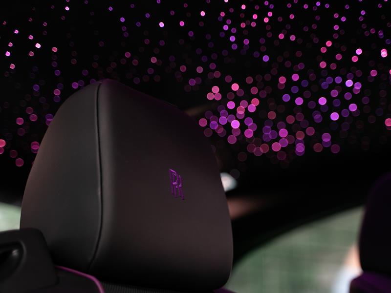 Rolls-Royce Wraith Black Badge - Специальная серия «Black & Bright»  <br>Bespoke Exterior Colour Twilight Purple 