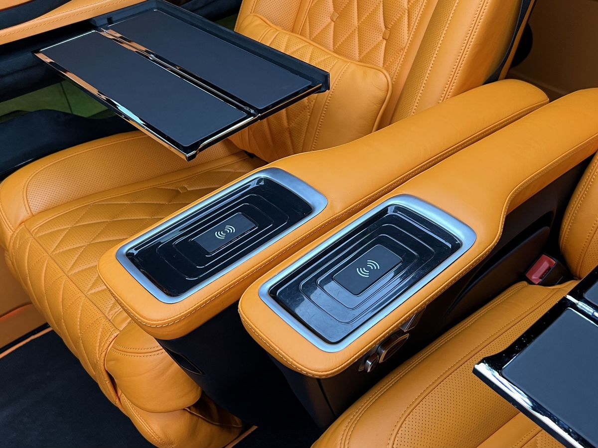 Rolls-Royce V-Класс, III (W447) Рестайлинг 2022 год <br>Черный