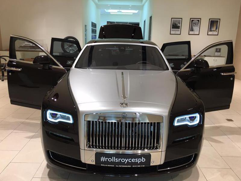 Rolls-Royce Ghost SWB 2016 год <br>Black Kirsch 