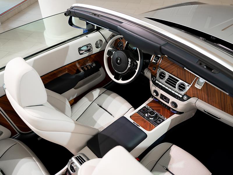 Rolls-Royce DAWN 2019 год <br>Salamanca Blue / Silver 