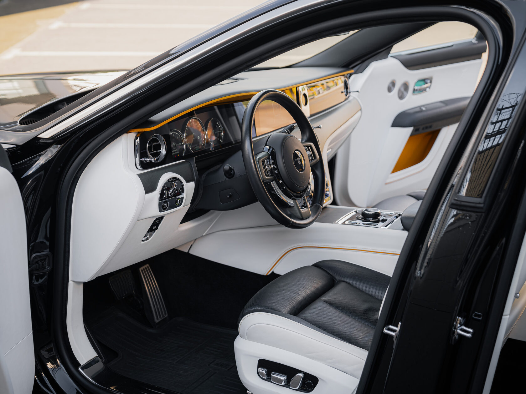 Rolls-Royce Ghost 2020 год <br>Diamond Black 