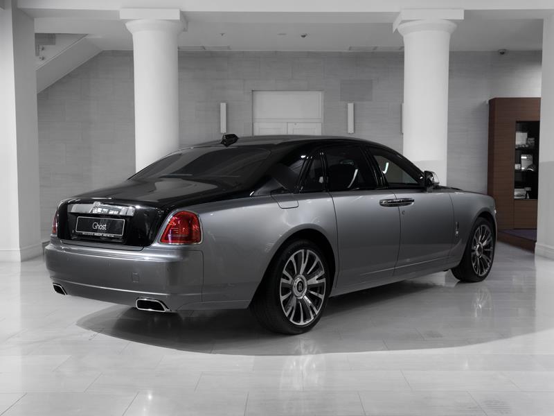 Rolls-Royce Ghost  <br>Jubilee Silver / Black Diamond 