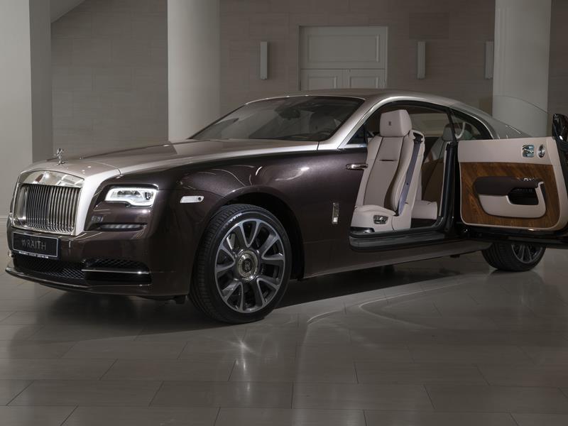 Rolls-Royce Wraith 2019 год <br>Smokey Quartz / White Sands 