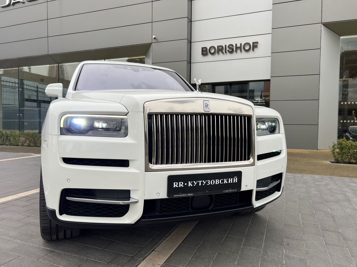Rolls-Royce Cullinan, I 2019 год <br>Белый