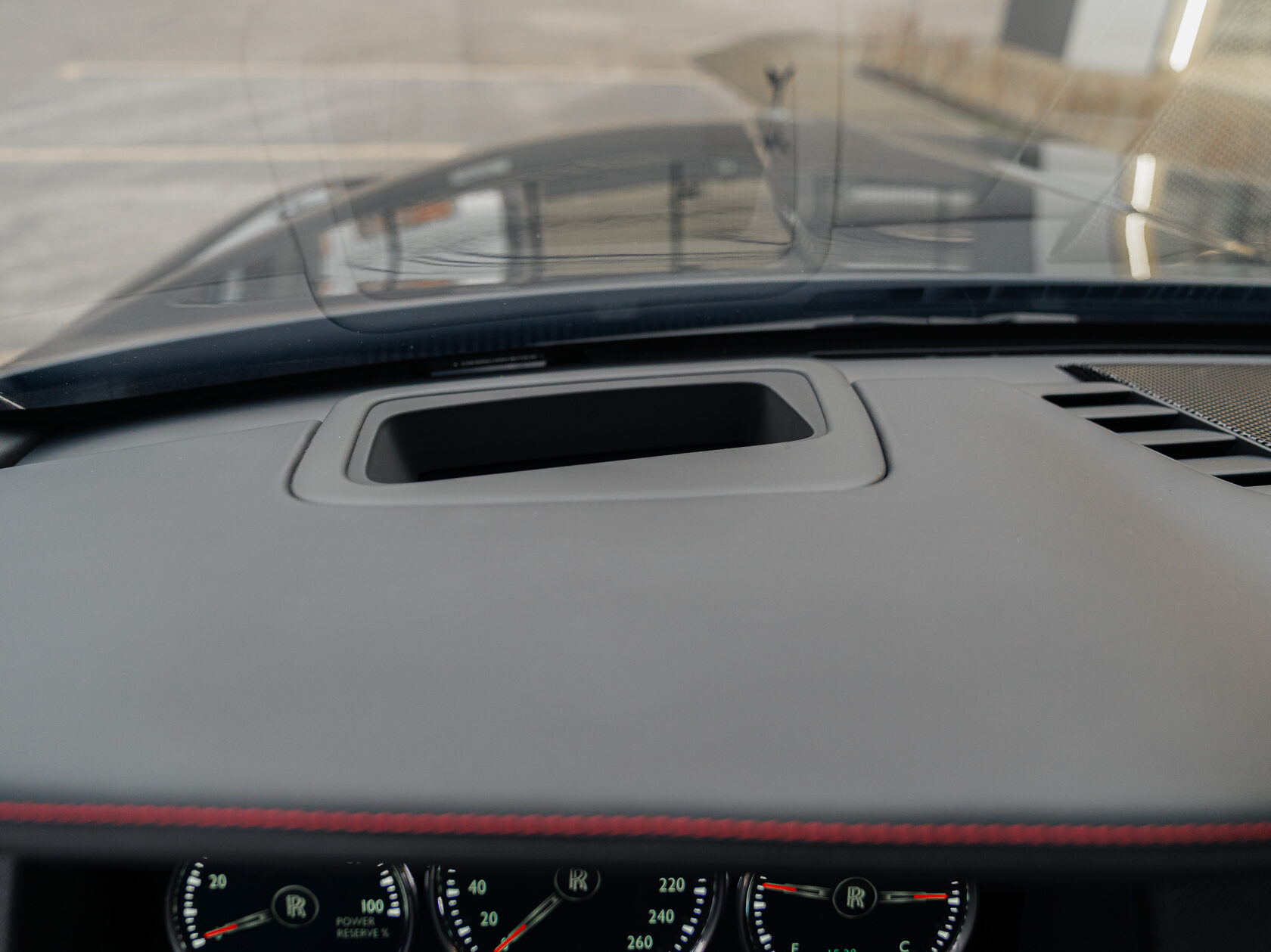 Rolls-Royce Cullinan Black Badge 2025 год <br>Black Diamond 