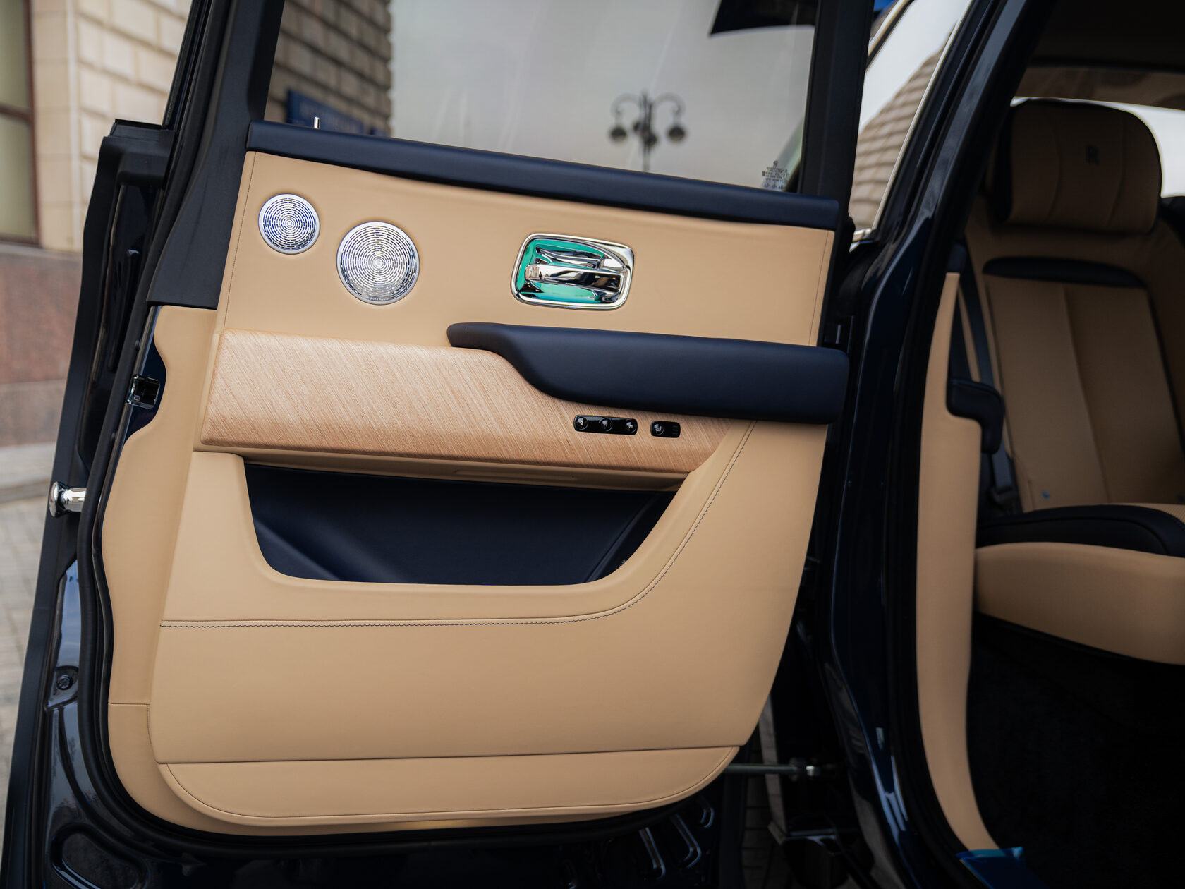 Rolls-Royce II Midnight Sapphire  <br>Midnight Sapphire 