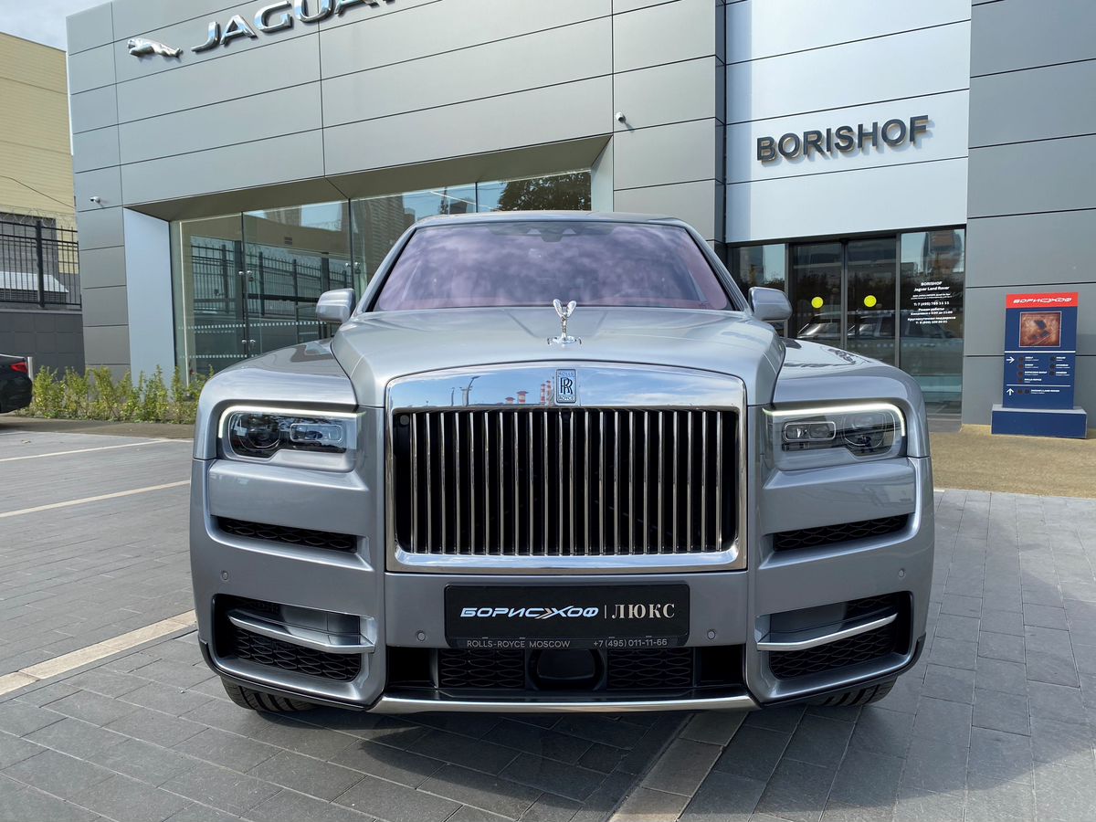 Rolls-Royce Cullinan 2022 год <br>Jubilee Silver \ Темное серебро