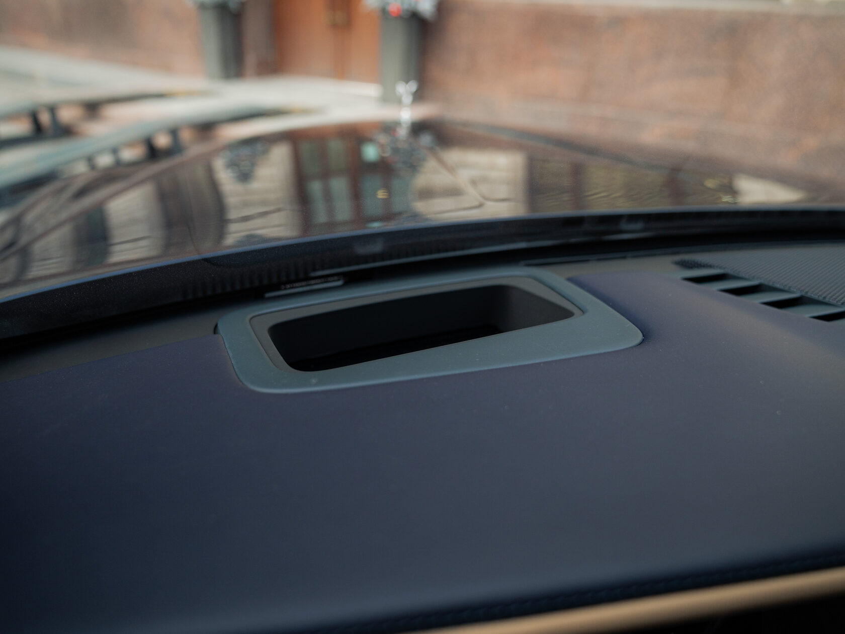 Rolls-Royce II Midnight Sapphire  <br>Midnight Sapphire 