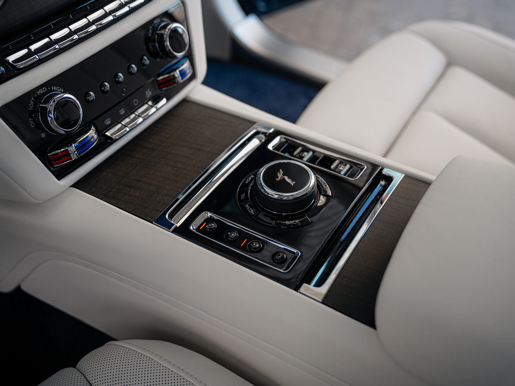 Rolls-Royce Ghost Series II  <br>Mustique Blue 