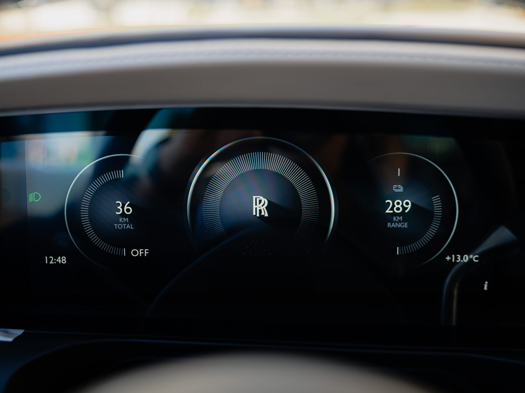 Rolls-Royce Spectre  <br>Midnight Sapphire 