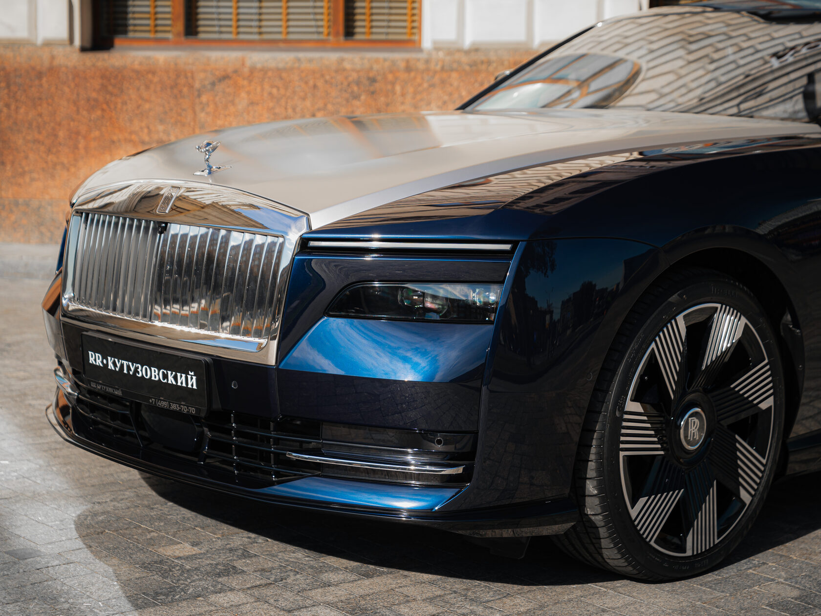 Rolls-Royce Spectre  <br>Midnight Sapphire 
