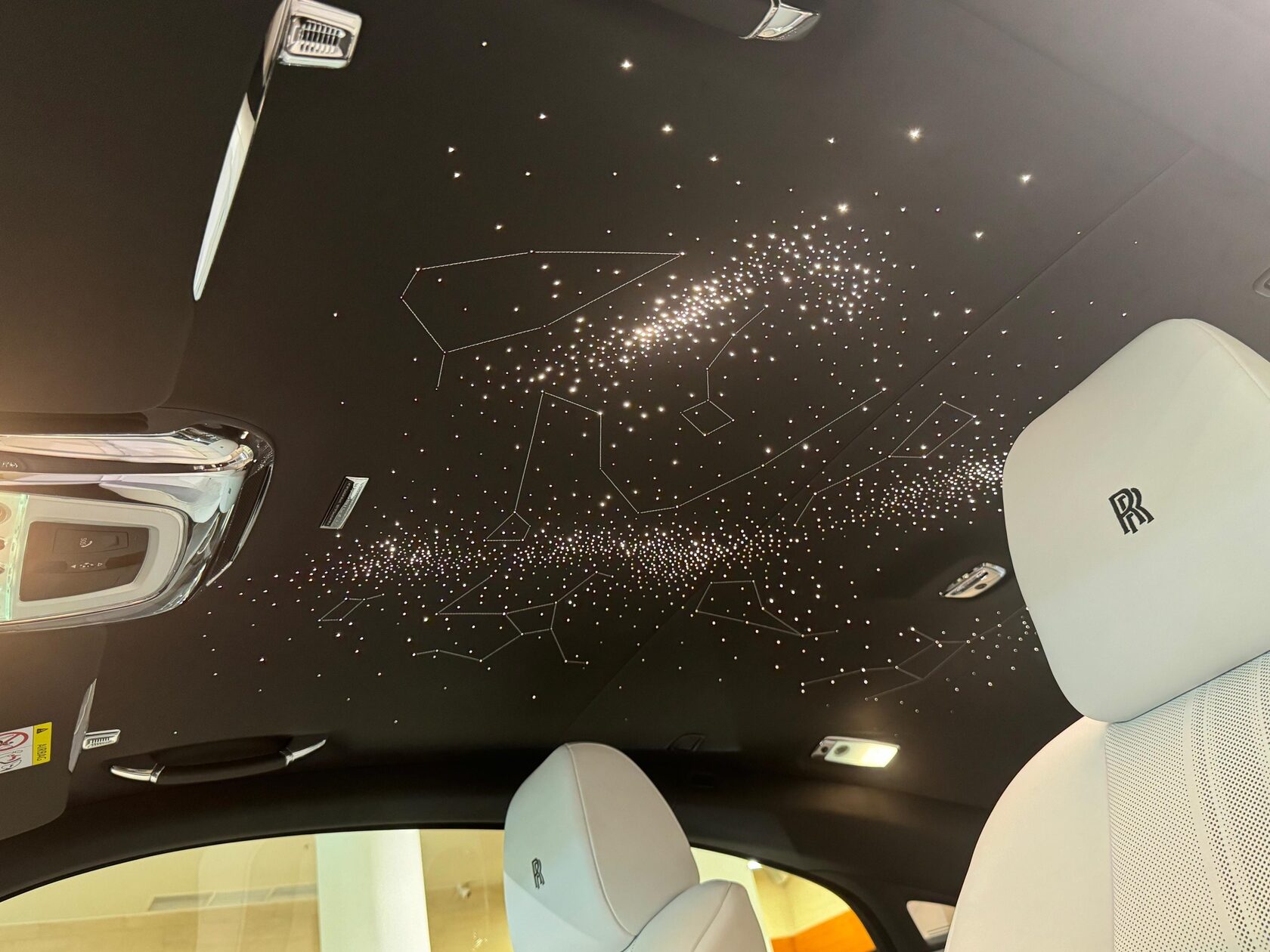 Rolls-Royce Wraith Black Badge Landspeed Collection  <br>Черный/ Небесноголубой