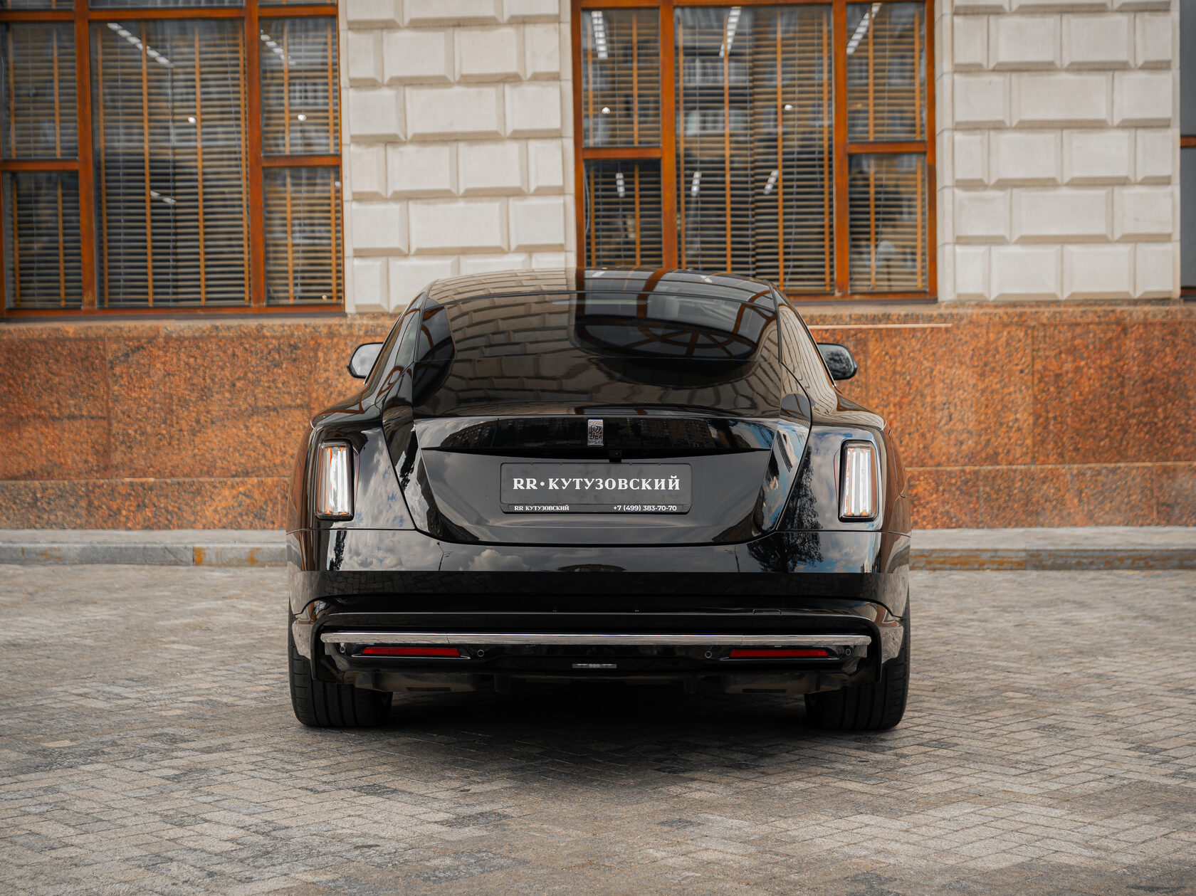 Rolls-Royce Spectre 2023 год <br>Black Diamond/ Черный