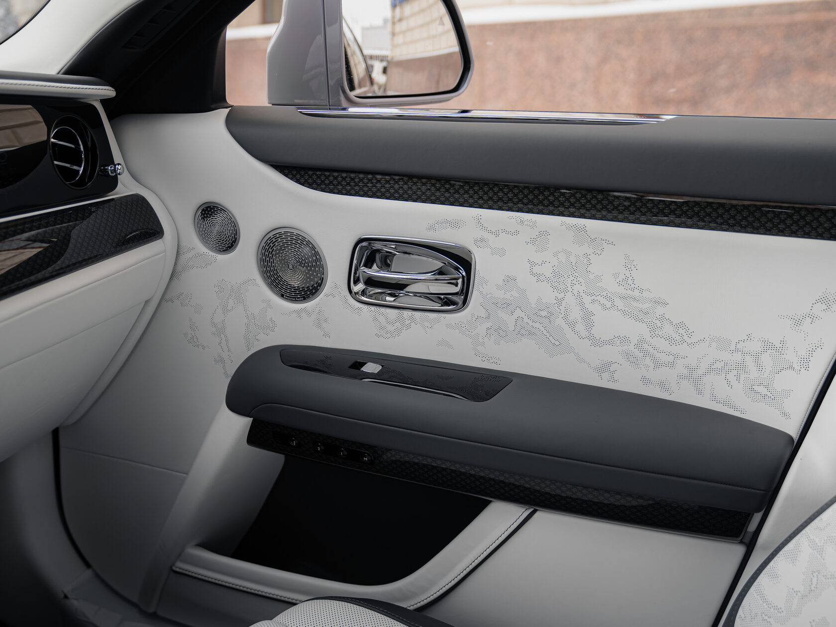 Rolls-Royce Ghost Black Badge Series II  <br>Tempest Grey 