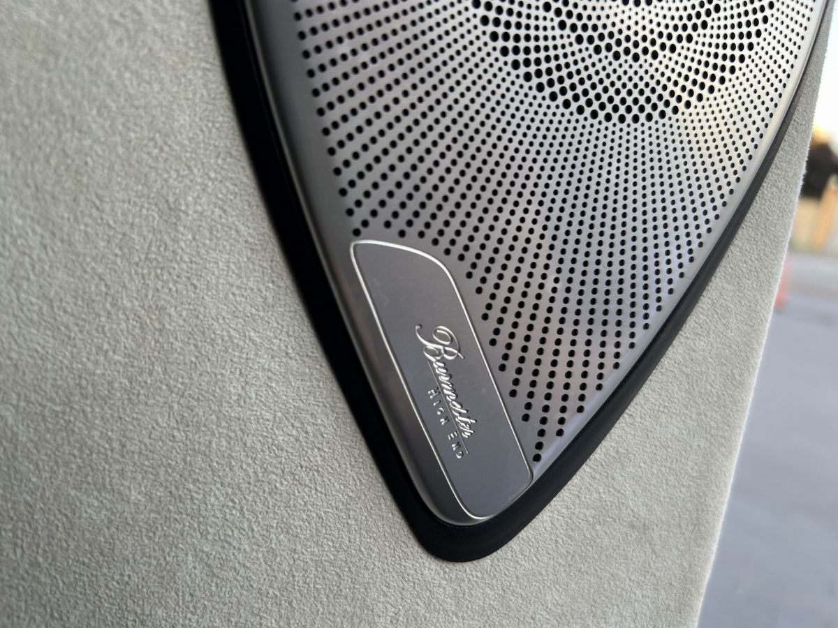 Rolls-Royce V-Класс  <br>Черный