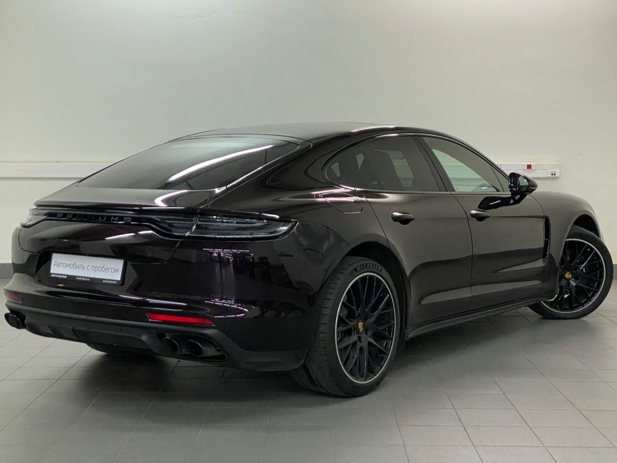 Rolls-Royce Panamera, II Рестайлинг 2021 год <br>Фиолетовый