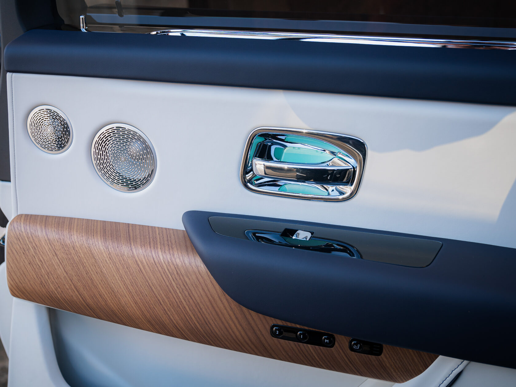 Rolls-Royce II Midnight Sapphire  <br>Midnight Sapphire 