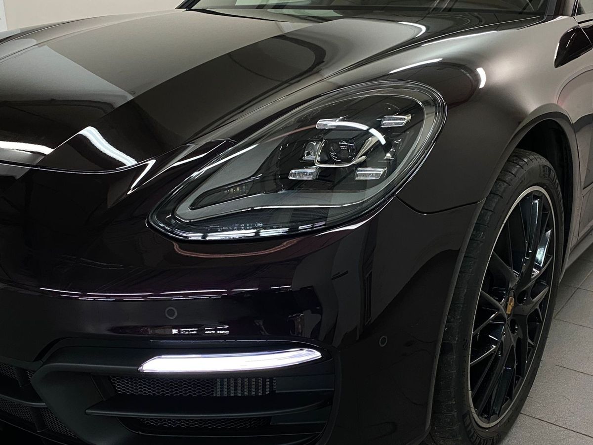 Rolls-Royce Panamera, II Рестайлинг 2021 год <br>Фиолетовый