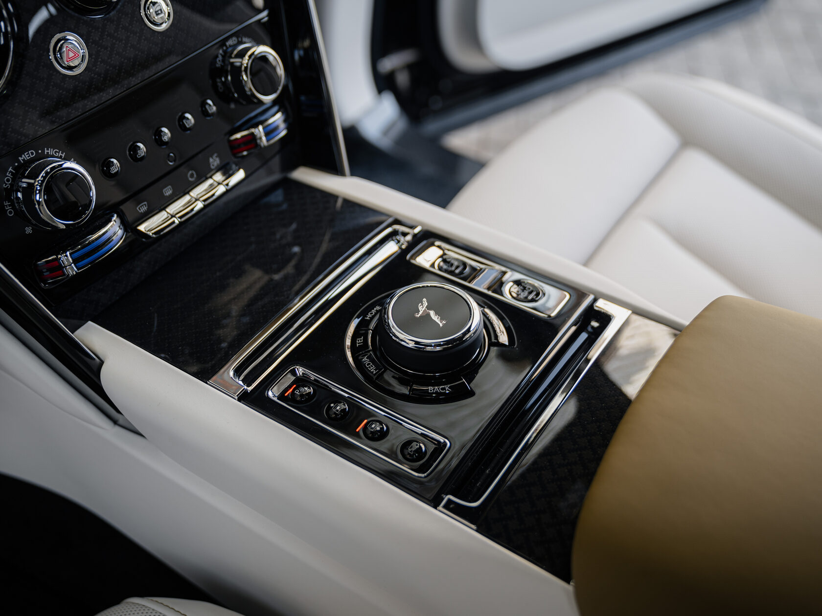 Rolls-Royce Cullinan Black Badge II  <br>Black Diamond