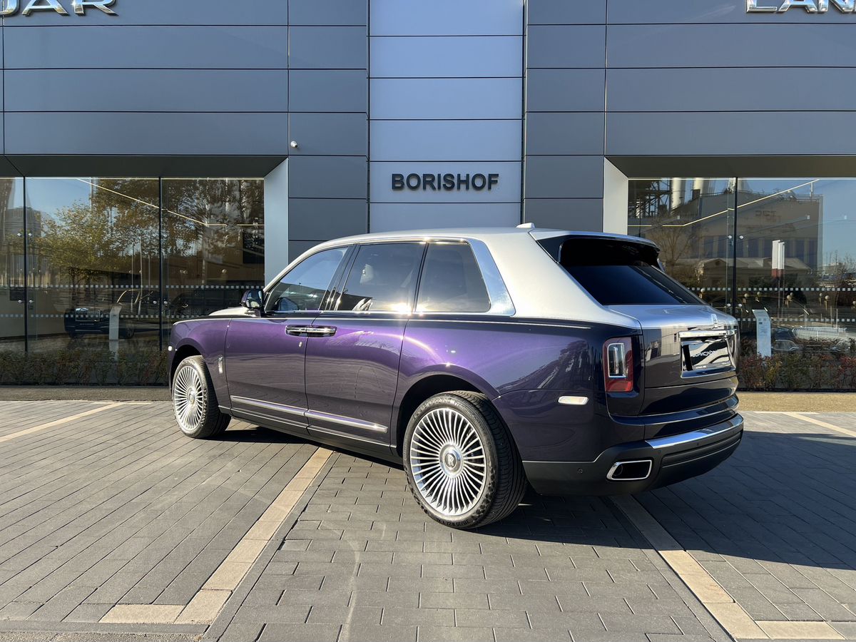 Rolls-Royce Cullinan, I 2020 год <br>Синий