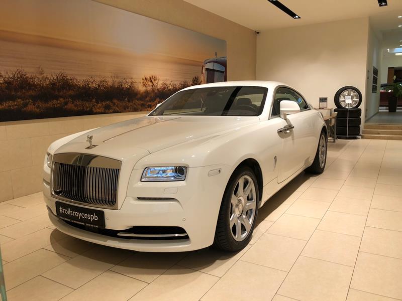 Rolls-Royce Wraith 2015 год <br>English White 