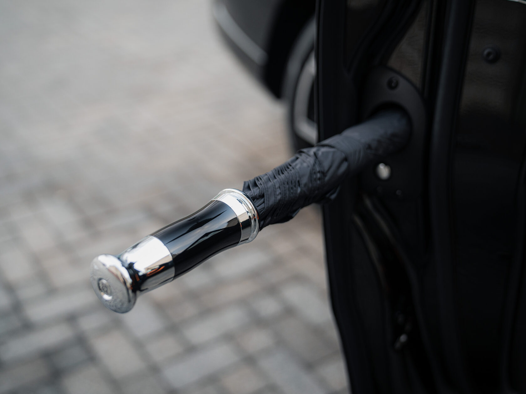 Rolls-Royce Cullinan Black Badge II  <br>Черный 