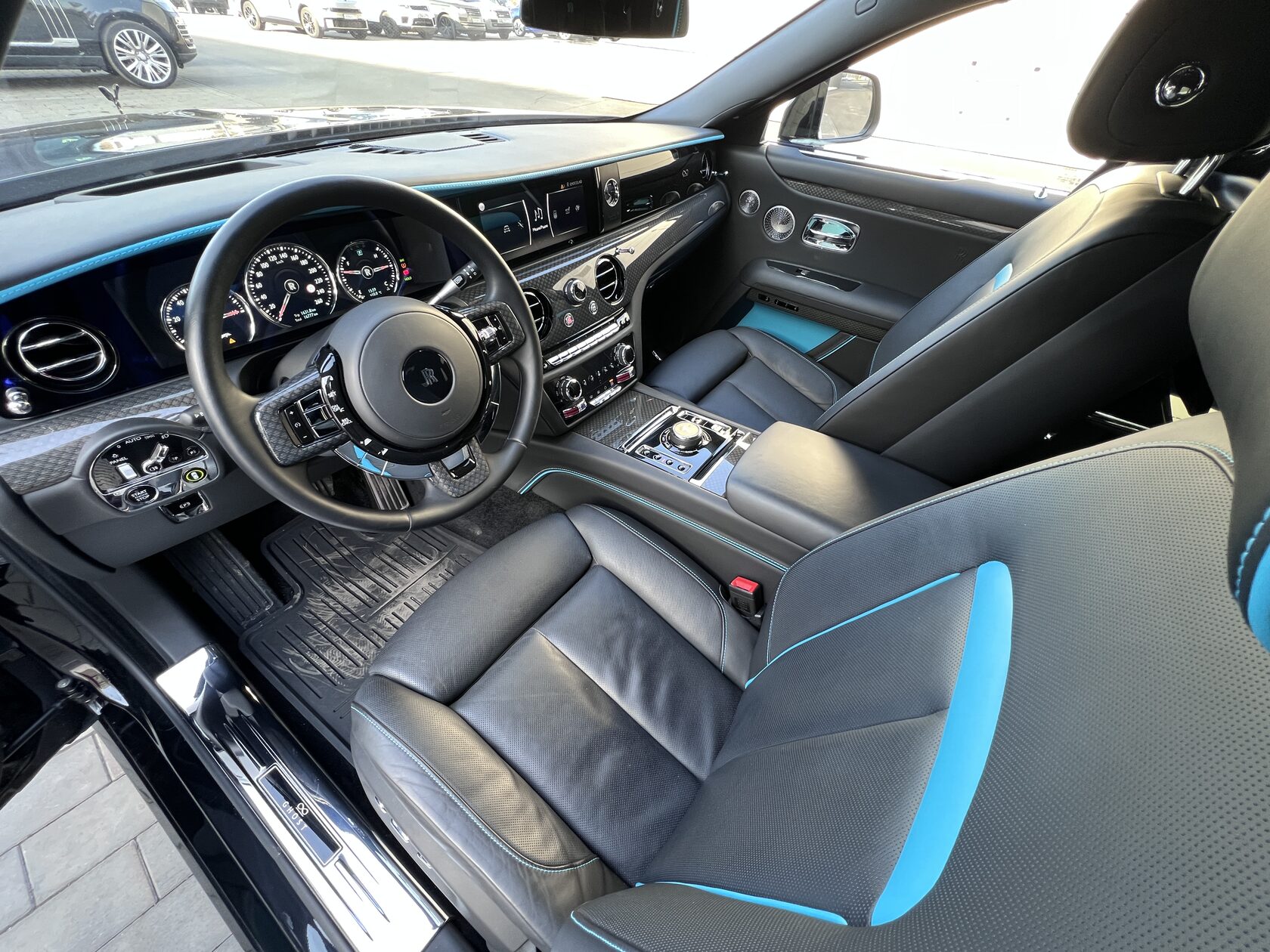 Rolls-Royce Ghost Black Badge by NOVITEC 2021 год <br>Черный Металлик Diamond Black 