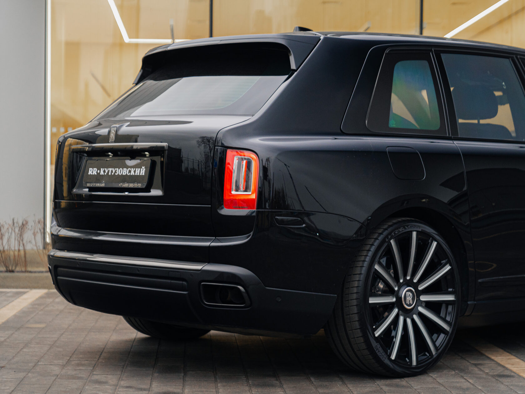 Rolls-Royce Cullinan Black Badge 2025 год <br>Black Diamond 