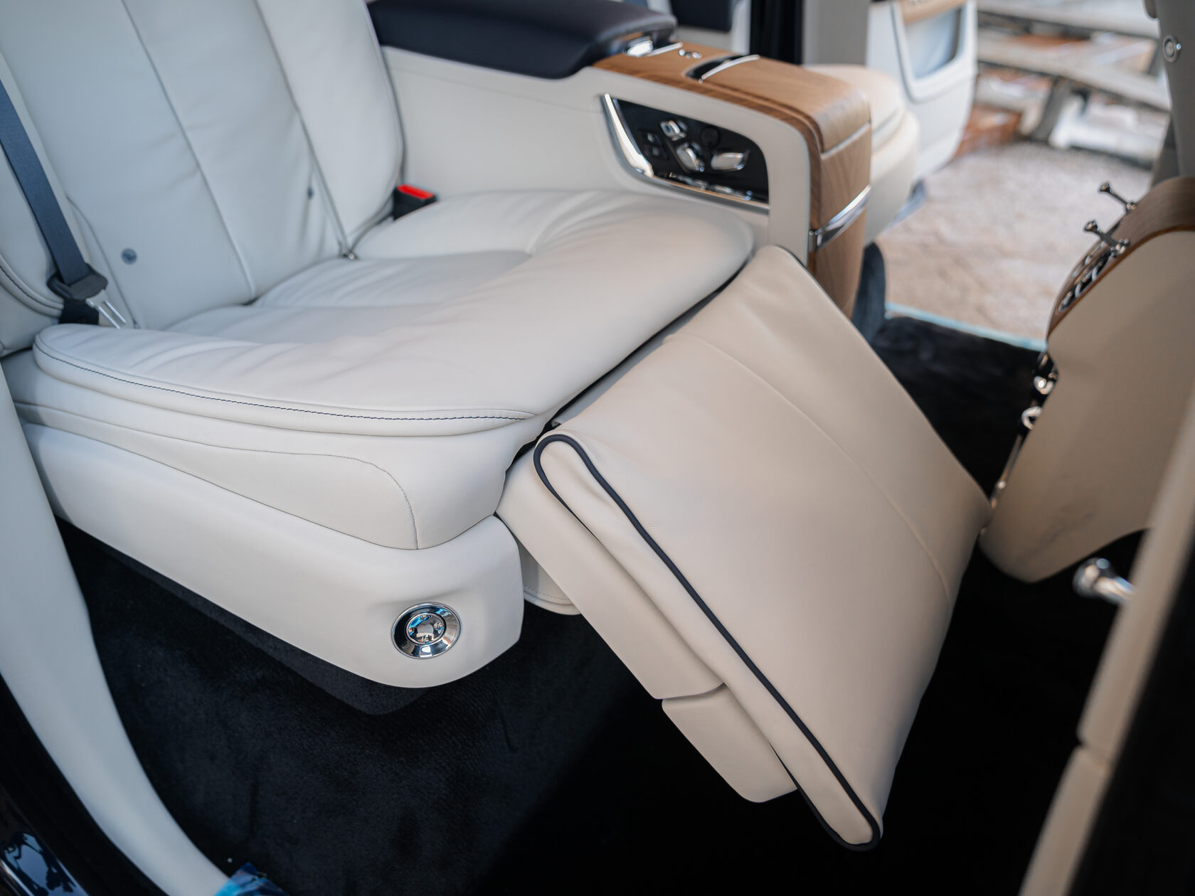 Rolls-Royce II Midnight Sapphire  <br>Midnight Sapphire 