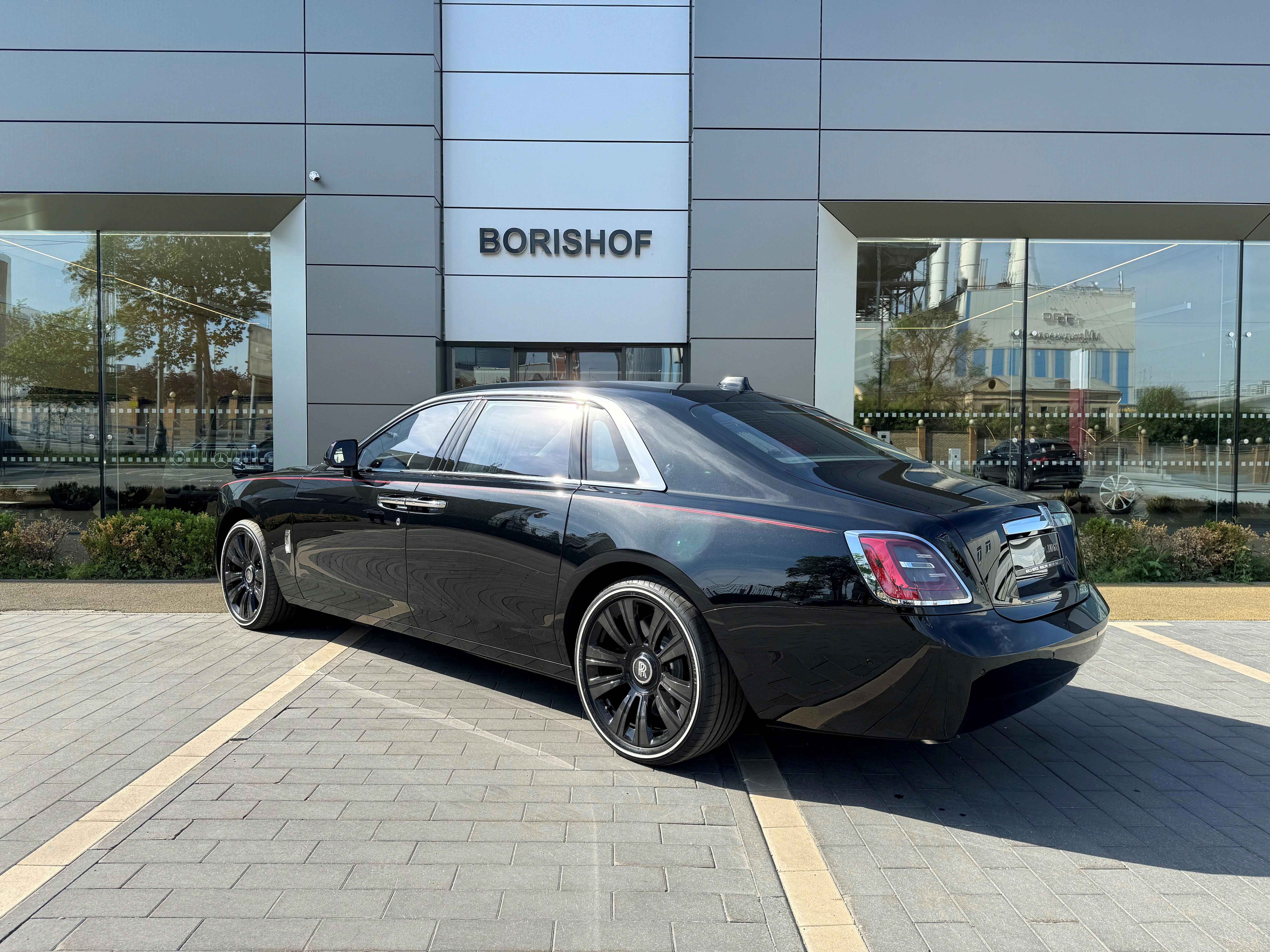 Rolls-Royce Ghost Extended   <br>Diamond Black 