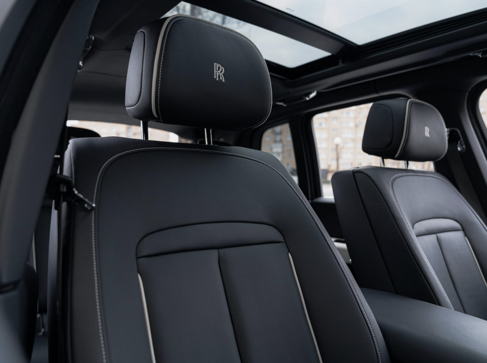 Rolls-Royce Cullinan 2019 год <br>Black Diamond