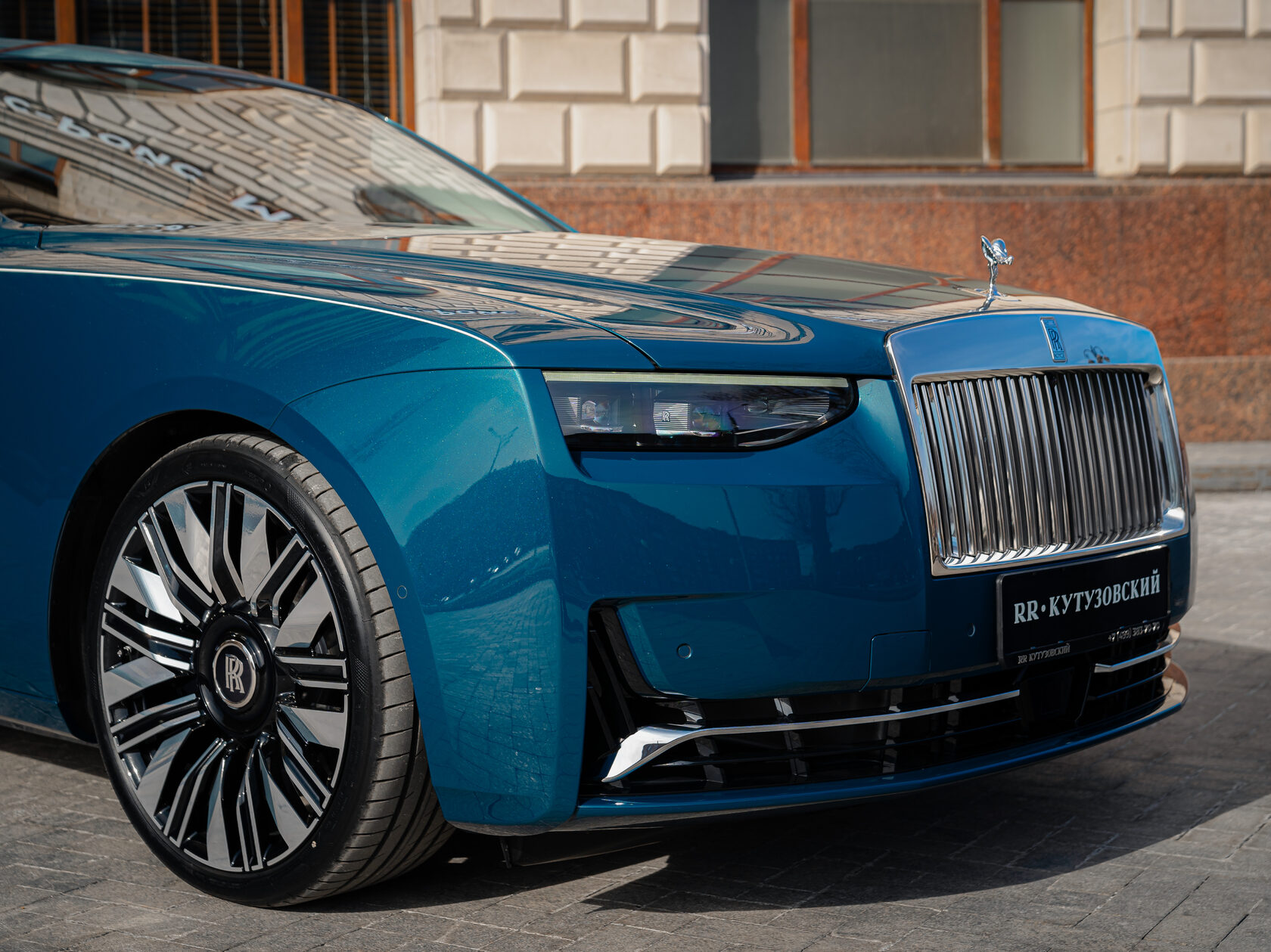 Rolls-Royce Ghost Series II  <br>Mustique Blue 