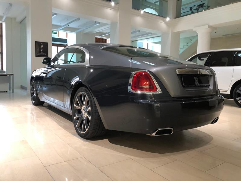 Rolls-Royce Wraith  <br>Darkest Tungsten / Jubilee Silver 