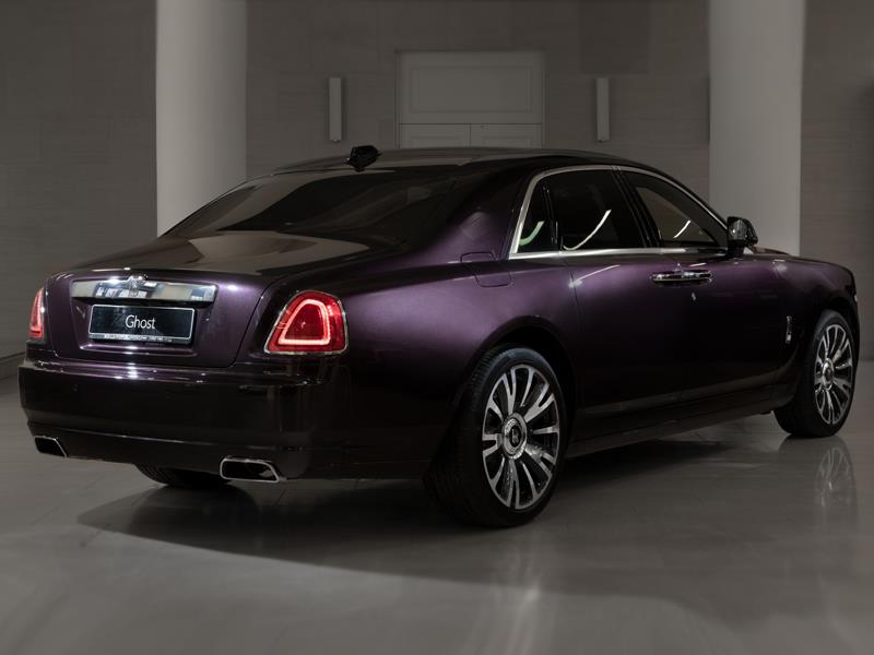 Rolls-Royce Ghost SWB  <br>Belladonna Purple 