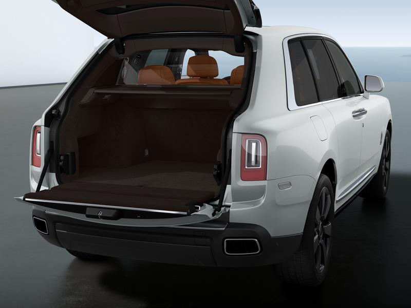 Rolls-Royce Cullinan  <br>Arctic White 