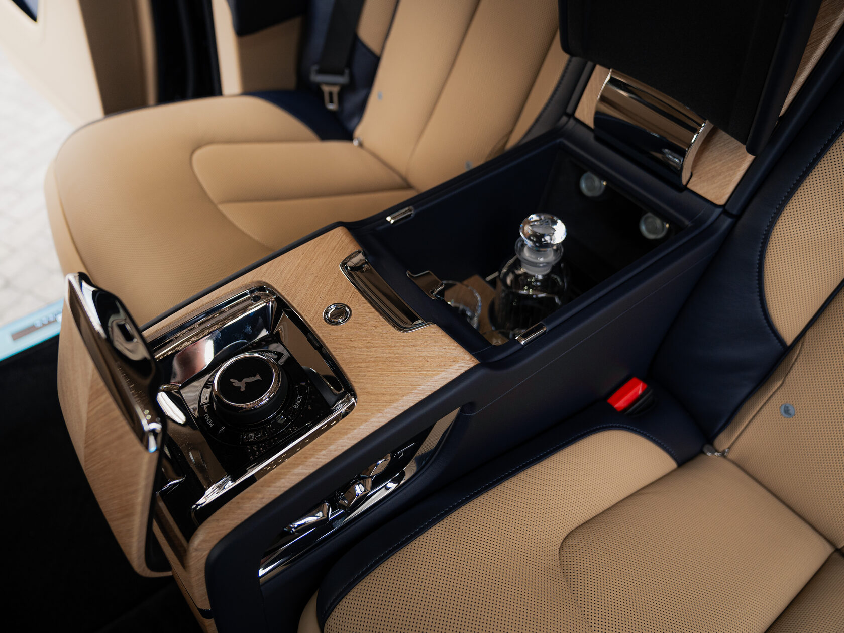 Rolls-Royce II Midnight Sapphire  <br>Midnight Sapphire 