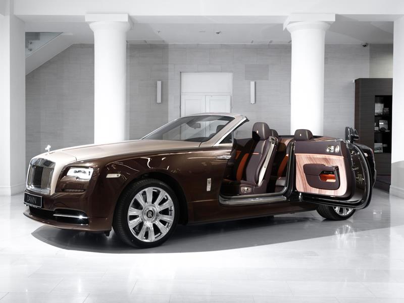 Rolls-Royce DAWN  <br>Smokey Quartz / White Sands 