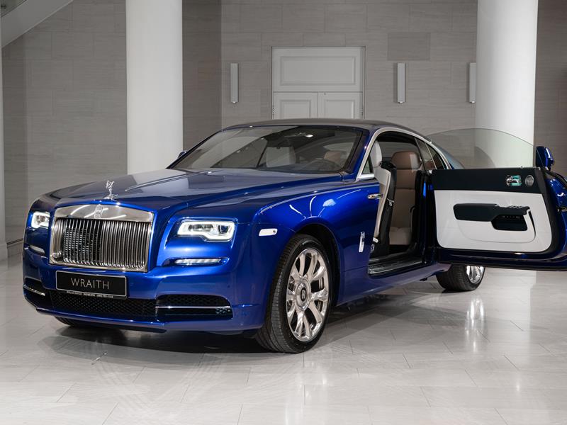 Rolls Royce Wraith РіРѕР»СѓР±РѕР№