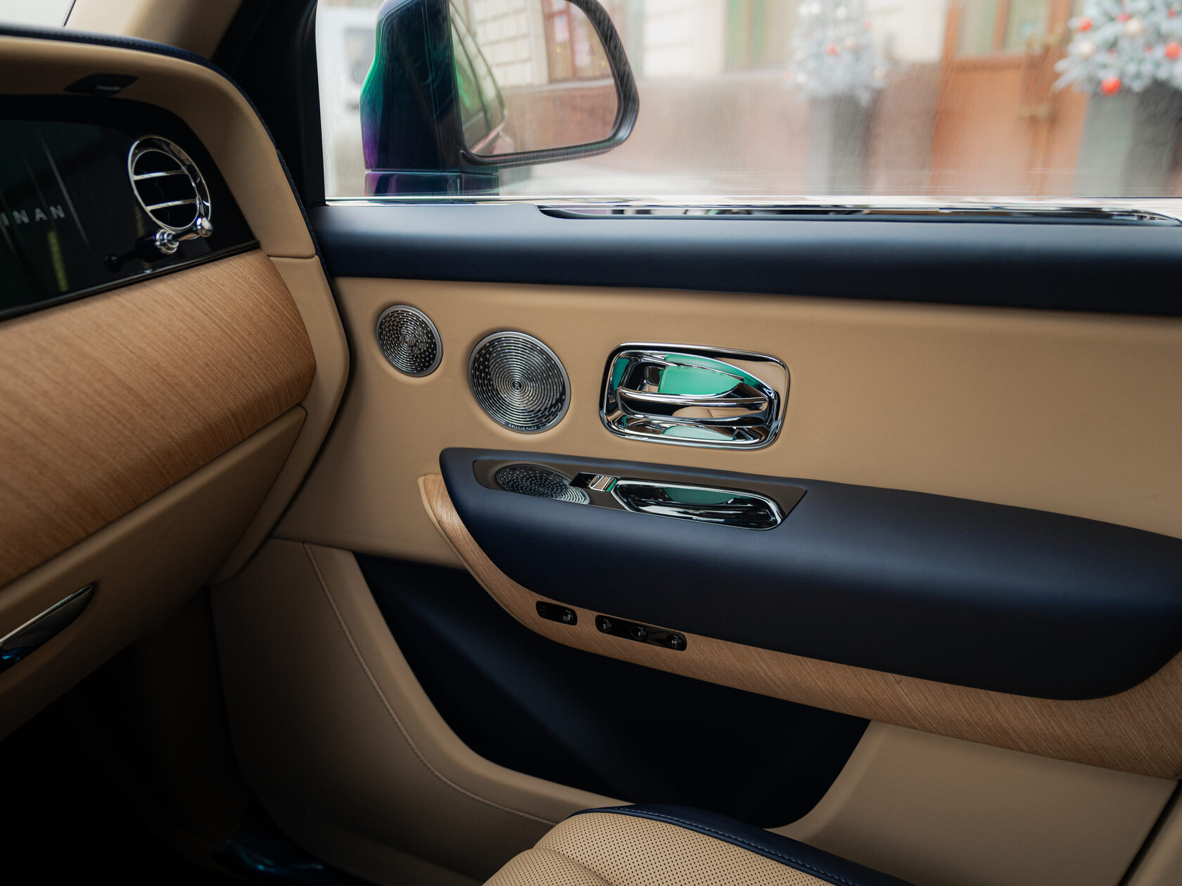 Rolls-Royce II Midnight Sapphire  <br>Midnight Sapphire 