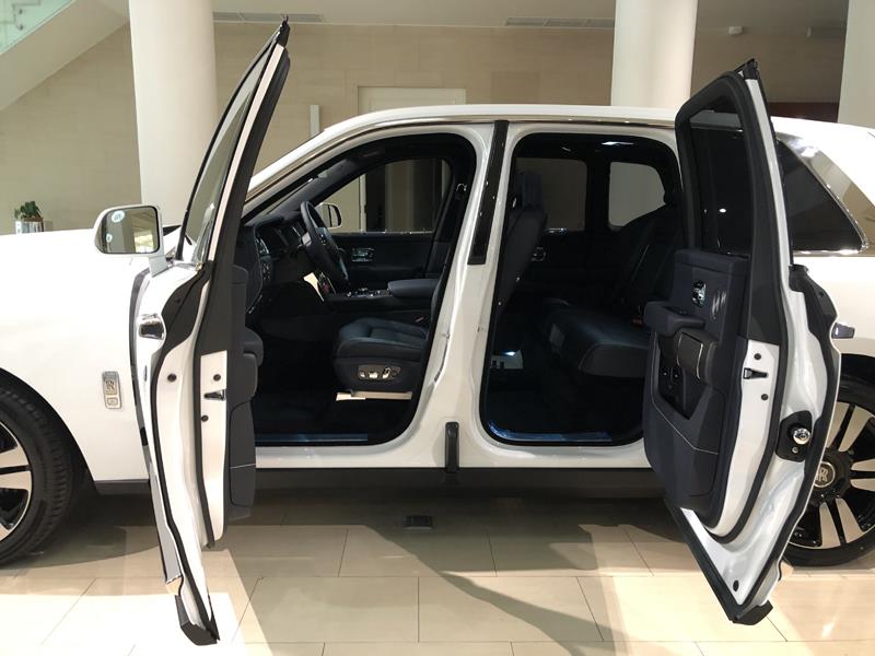 Rolls-Royce Cullinan  <br>Arctic White 