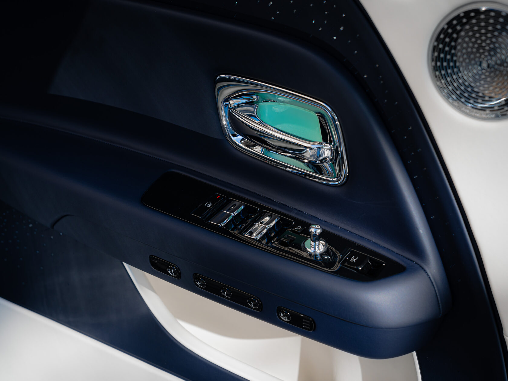 Rolls-Royce Spectre  <br>Midnight Sapphire 