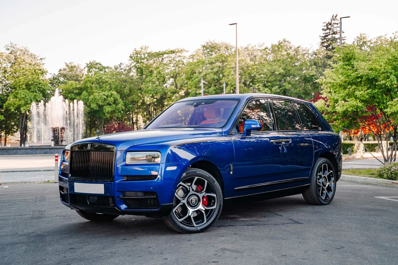 Rolls-Royce  2022 год <br>Salamanca Blue 