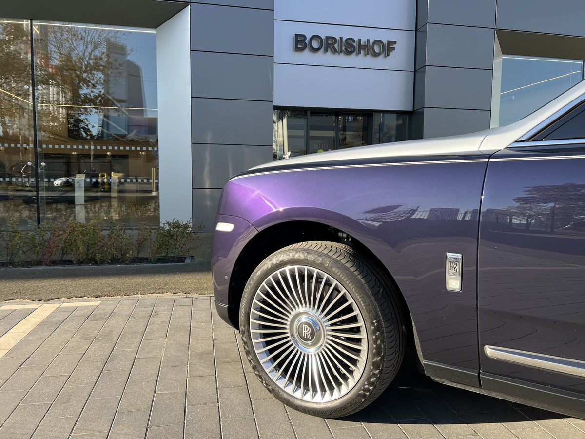 Rolls-Royce Cullinan, I 2020 год <br>Синий