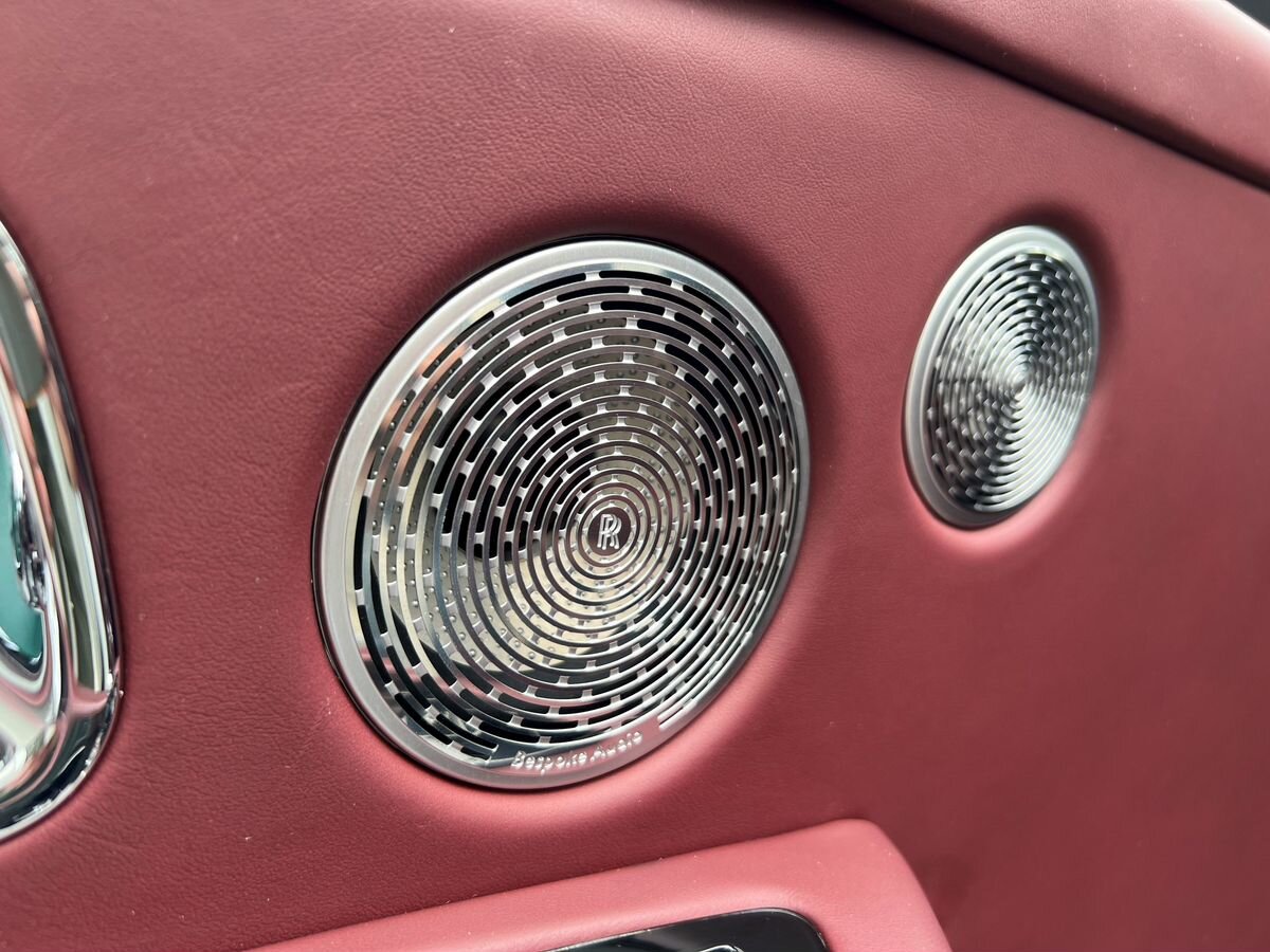 Rolls-Royce Cullinan, I 2019 год <br>Белый