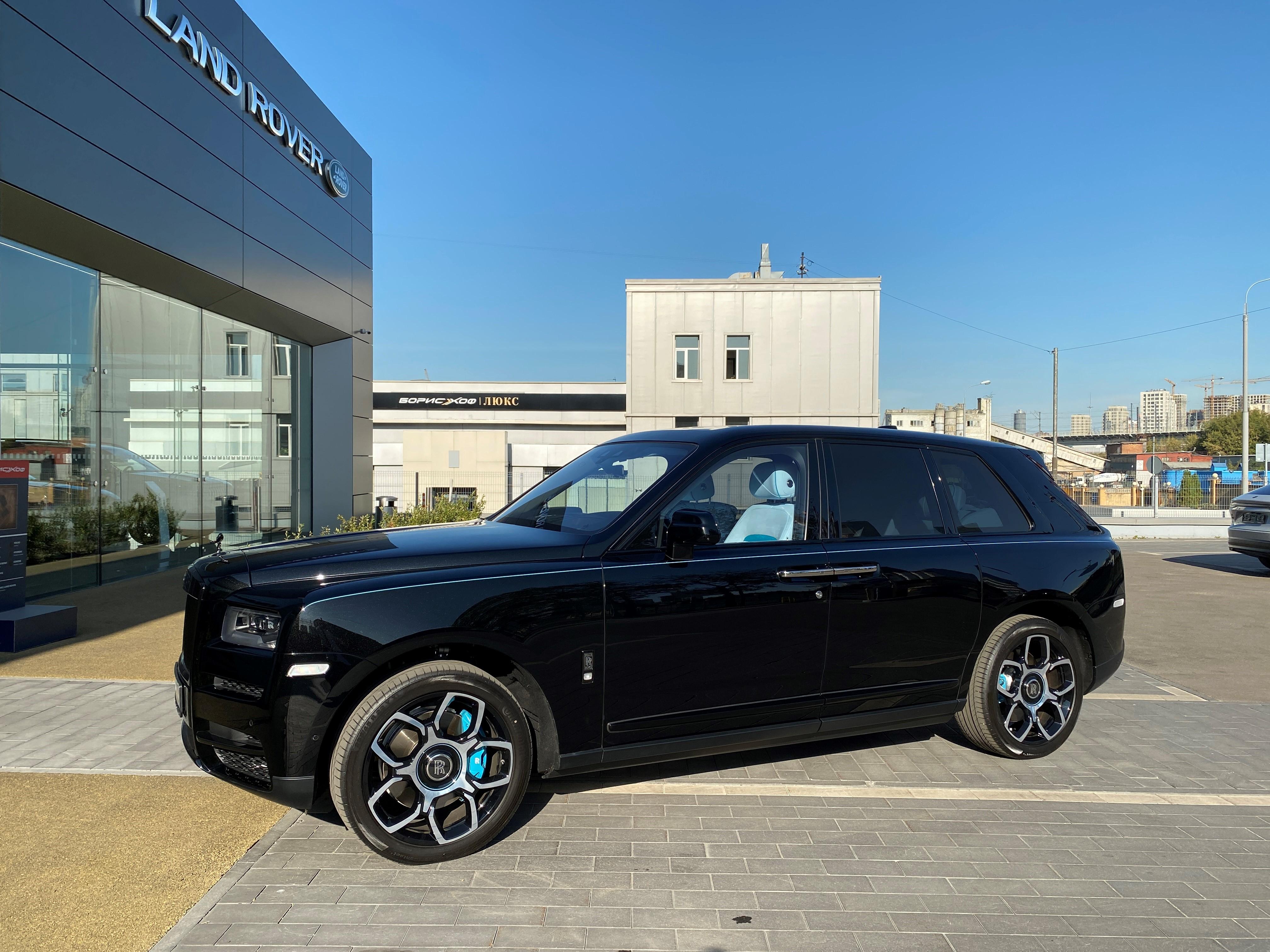 Rolls-Royce Cullinan Black Badge  <br>Diamond Black