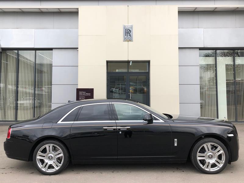 Rolls-Royce Ghost 2014 год <br>Diamond Black 